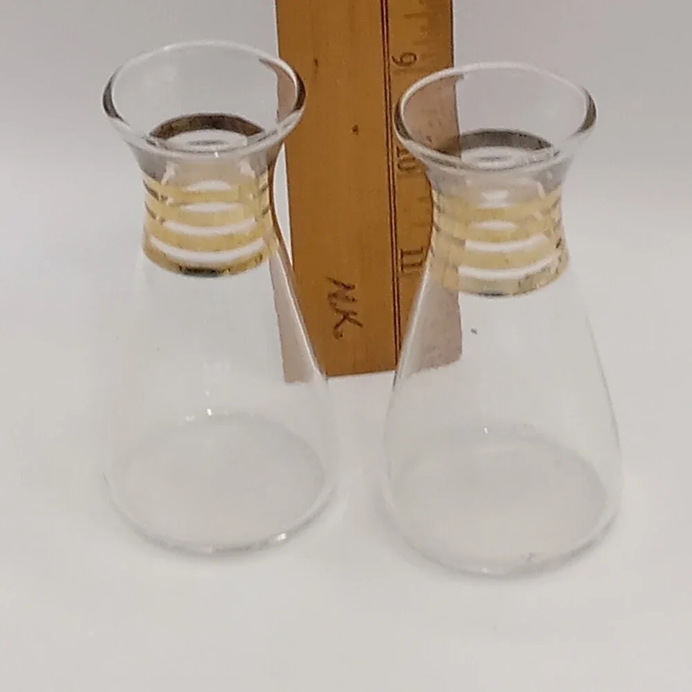 PYREX GLASS  Oil & Vinegar Cruets and Salt Pepper Shakers No Stoppers Gold Band - Picture 6 of 8